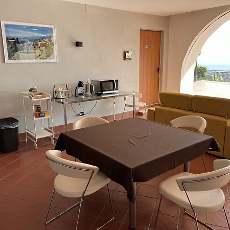 Bed & Breakfast Leucatia 4*