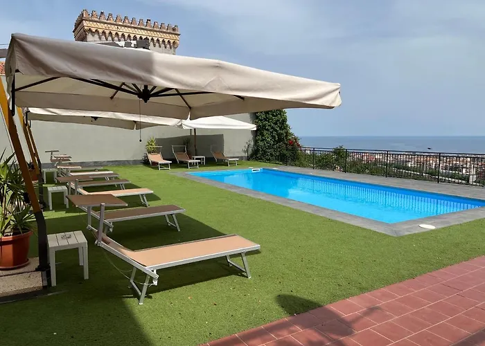 Leucatia 4*