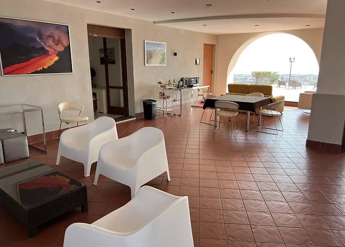 Leucatia 4*